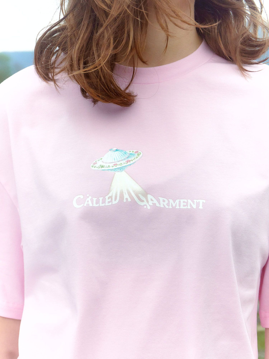 CALLED A GARMENT — Футболка Flying Saucer Розовый