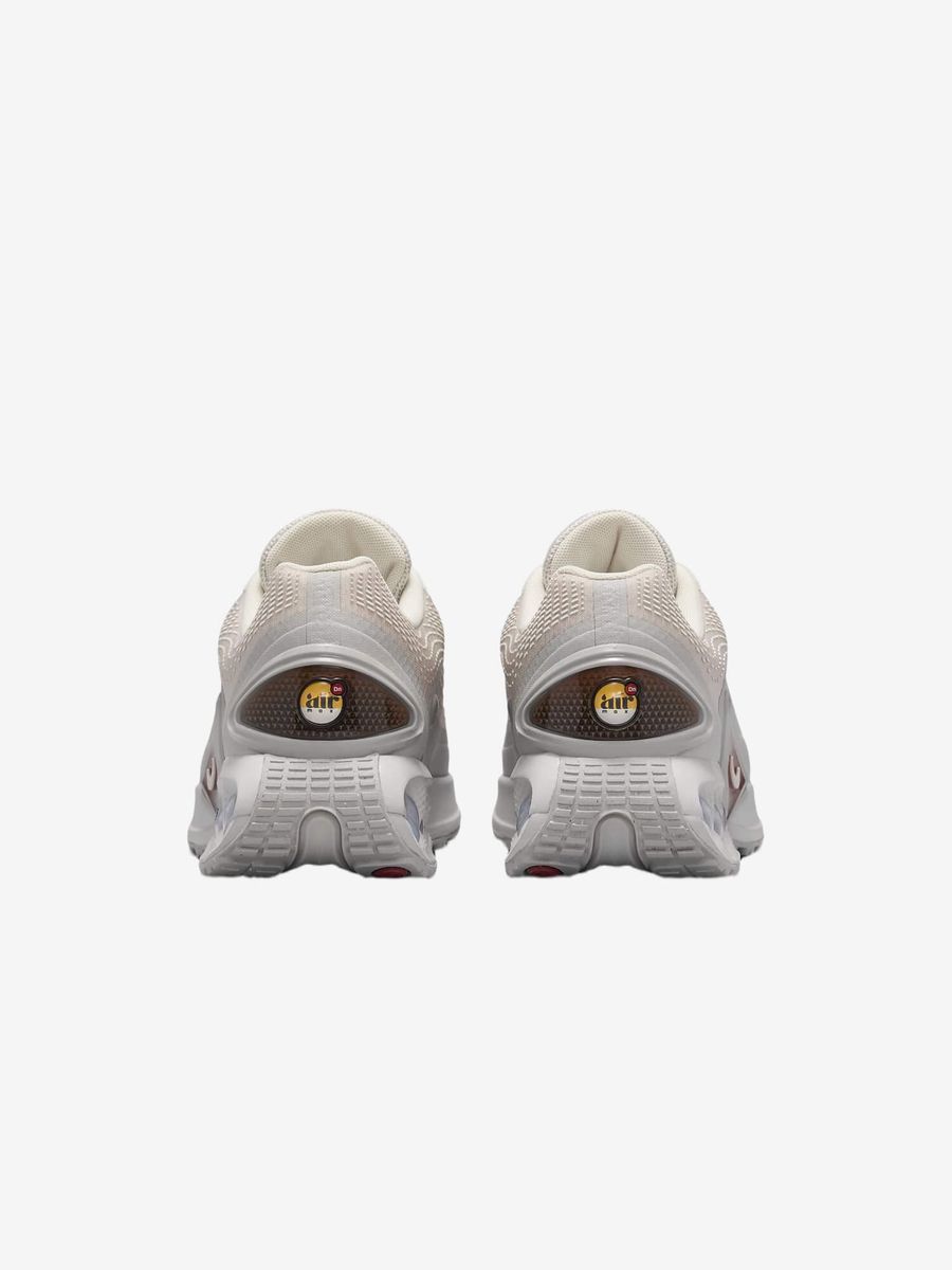 NIKE — Кроссовки Air Max Dn Light Orewood Brown/Moon Particle