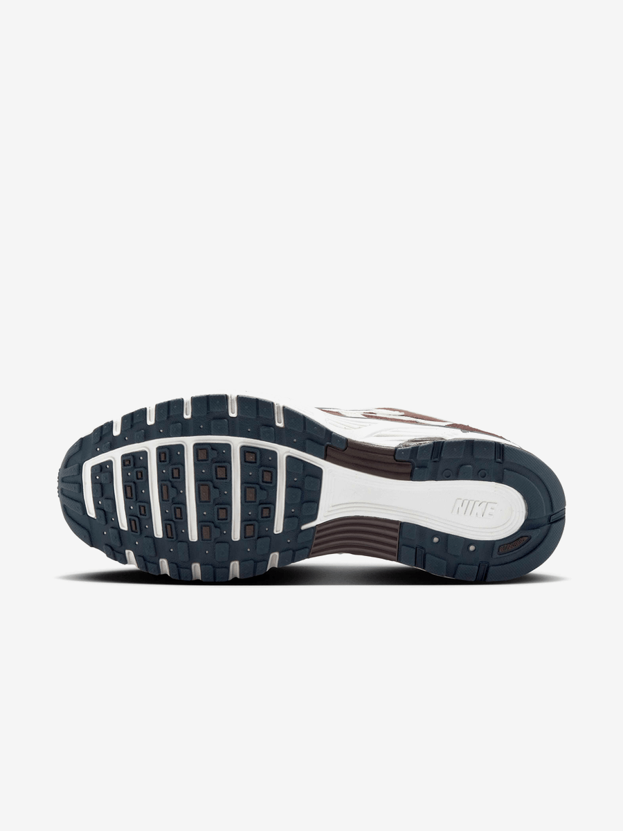 NIKE — Кроссовки P6000 Baroque Brown/Metallic Summit White