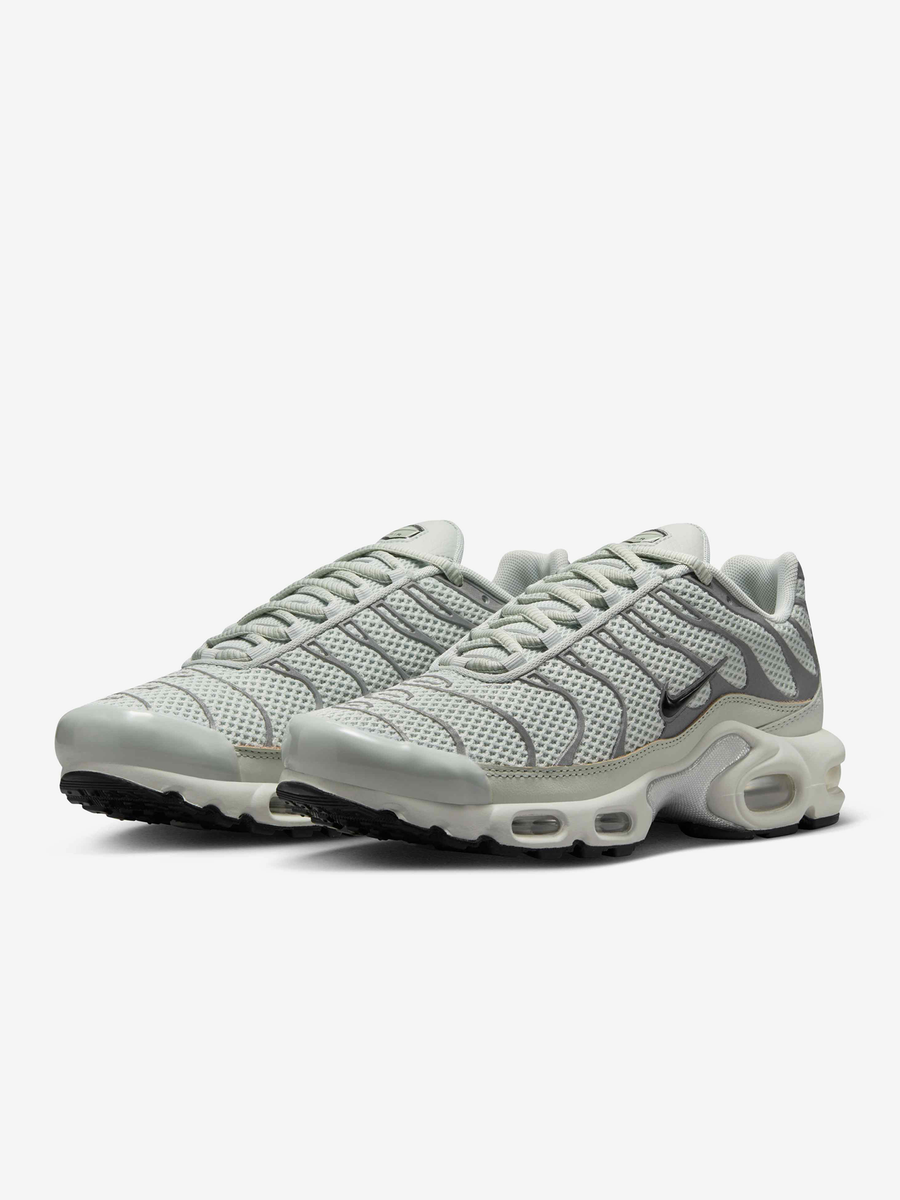 NIKE — Кроссовки Air Max Plus Tn Light Silver/Black Chrome