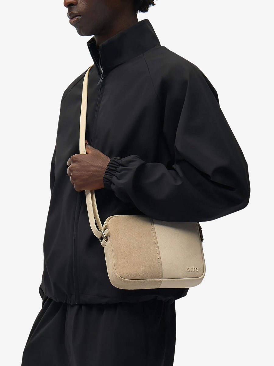 ARTE ANTWERP — Сумка Multi Leather Baka Bag Cream