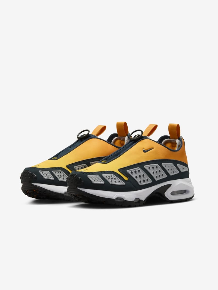 NIKE — Кроссовки Air Max SNDR Canyon Gold/Deep Ocean