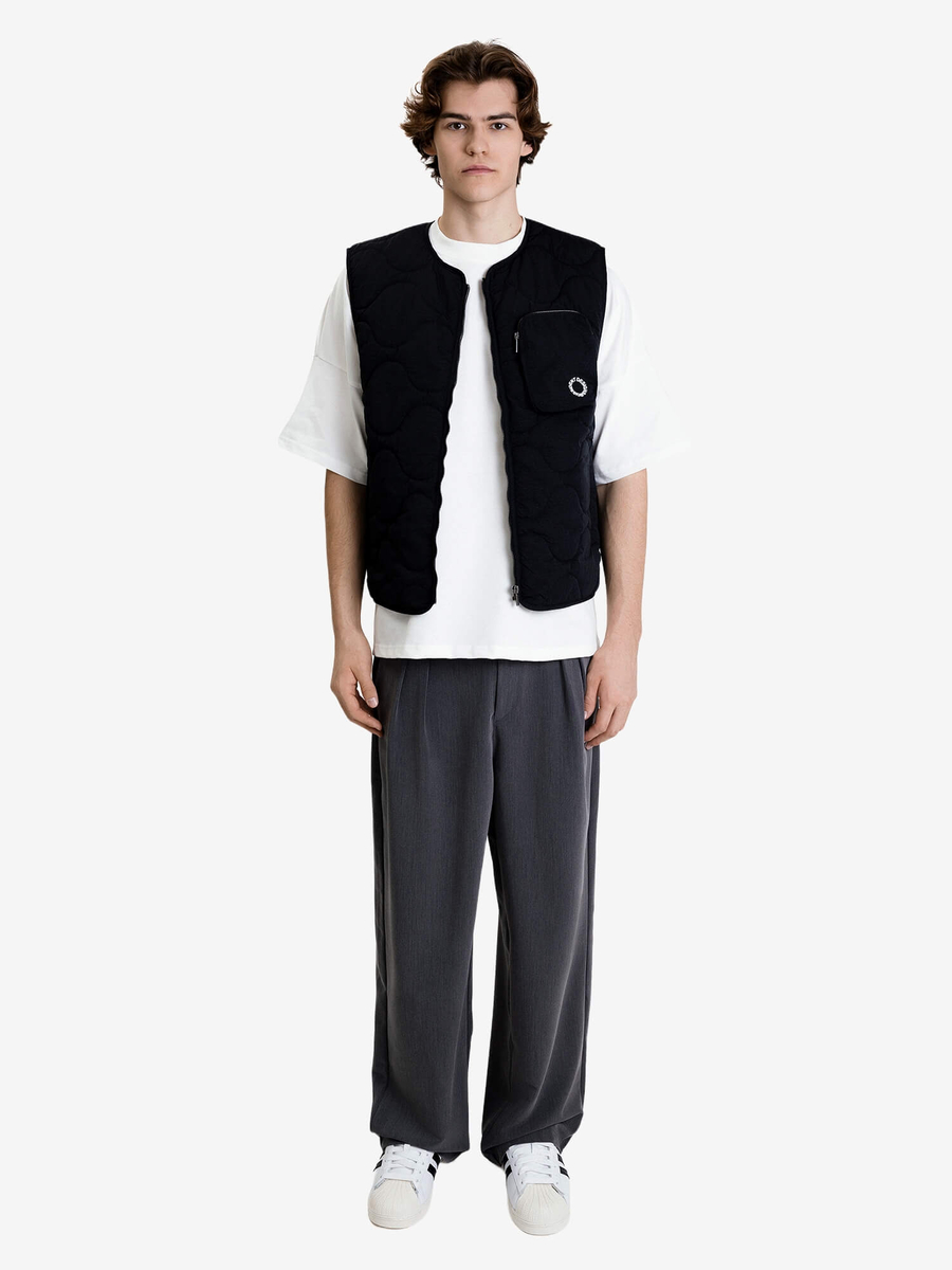 DISSIDENT — Жилетка Quilted Marble Vest in Black