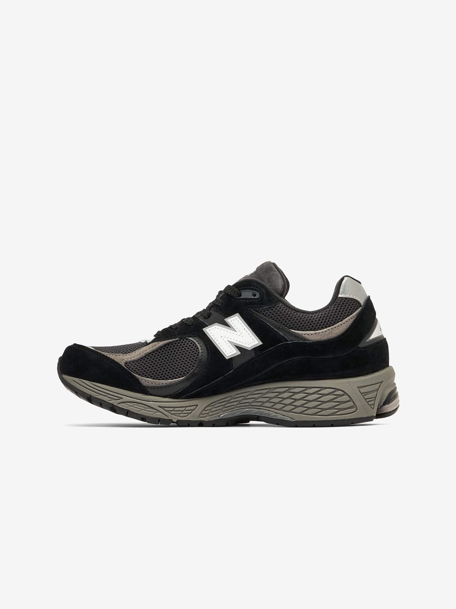 NEW BALANCE — Кроссовки 2002R Black/Dark Grey