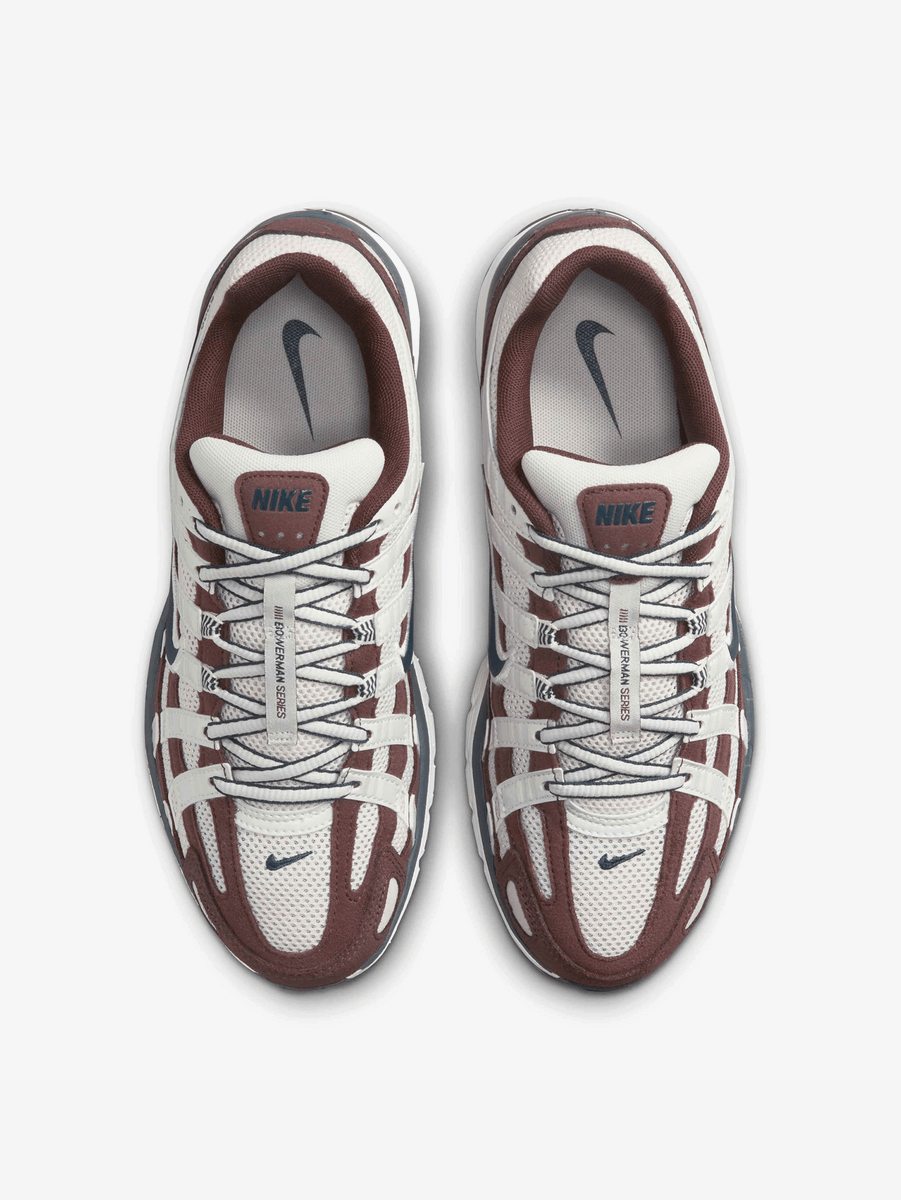 NIKE — Кроссовки P6000 Baroque Brown/Metallic Summit White