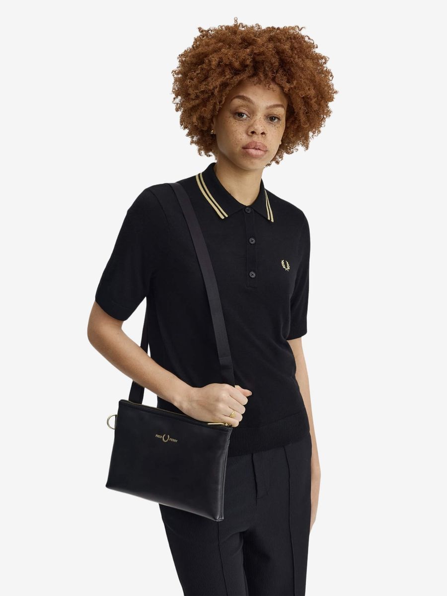 FRED PERRY — Сумка Smooth Leather Sacoche Black
