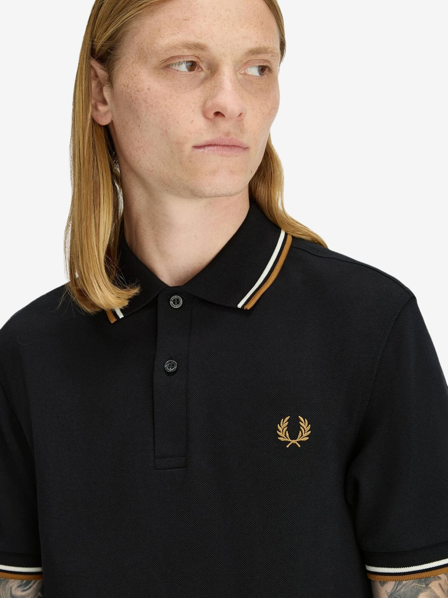 FRED PERRY — Футболка Поло Twin Tipped Polo Black/Ecru/Dark Caramel