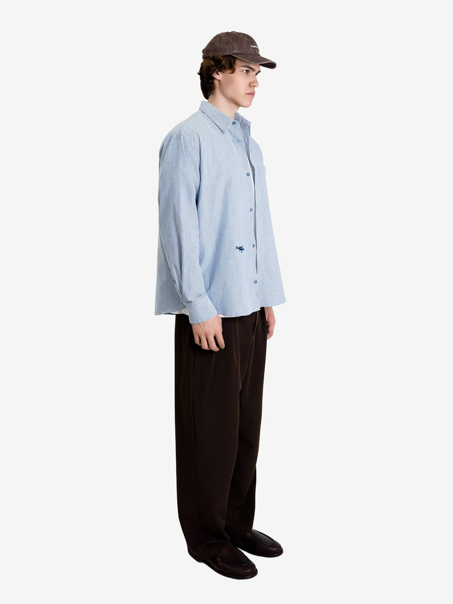 DISSIDENT — Рубашка Script Oxford Pocket Short in White/Navy