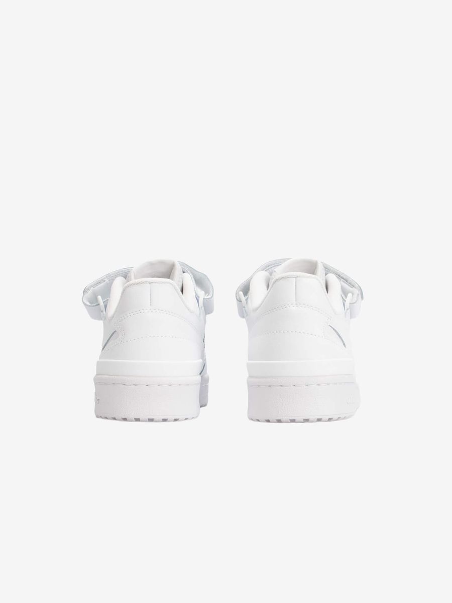 ADIDAS ORIGINALS — Forum Low Cloud White
