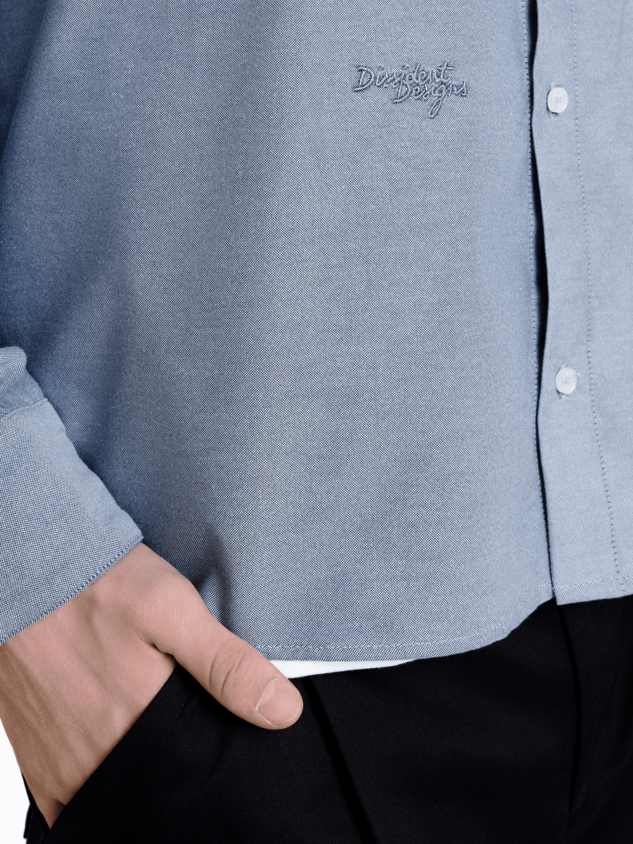 DISSIDENT — Рубашка Script Oxford Pocket Short in Light Grey