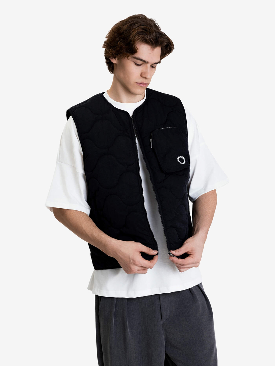 DISSIDENT — Жилетка Quilted Marble Vest in Black