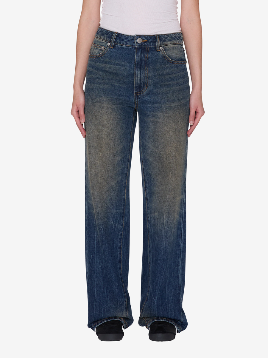 OBEY — Джинсы W Elara 5 Pocket Denim Oil Stained Wash