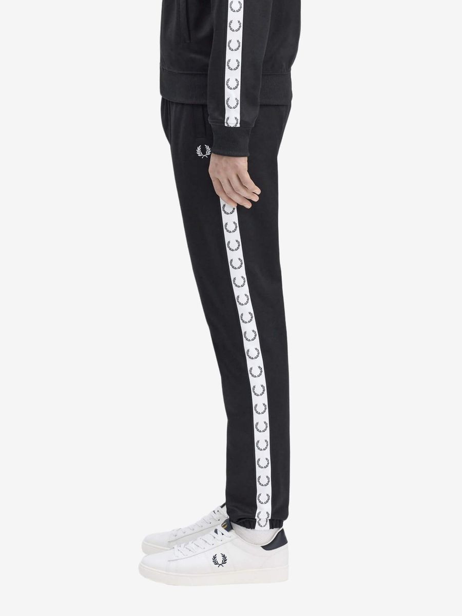 FRED PERRY — Штаны Taped Track Pant Black