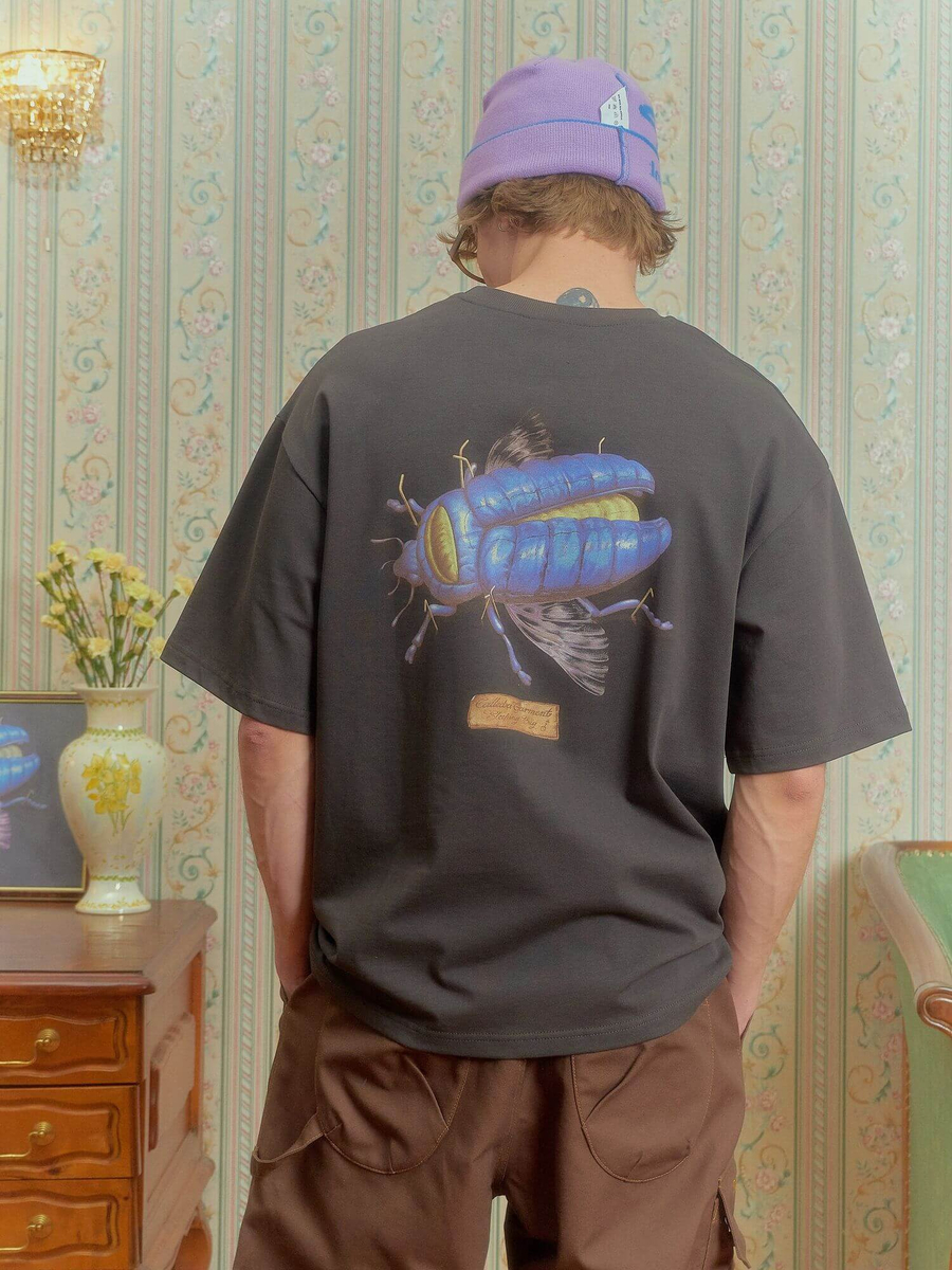 CALLED A GARMENT — Футболка Bug Темно-Серый