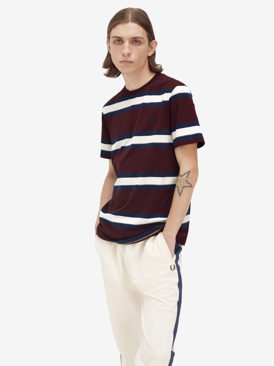 FRED PERRY — Футболка Bold Stripe Oxblood