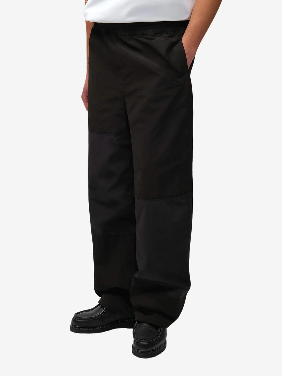 ARTE ANTWERP — Штаны Squared Track Pant Black