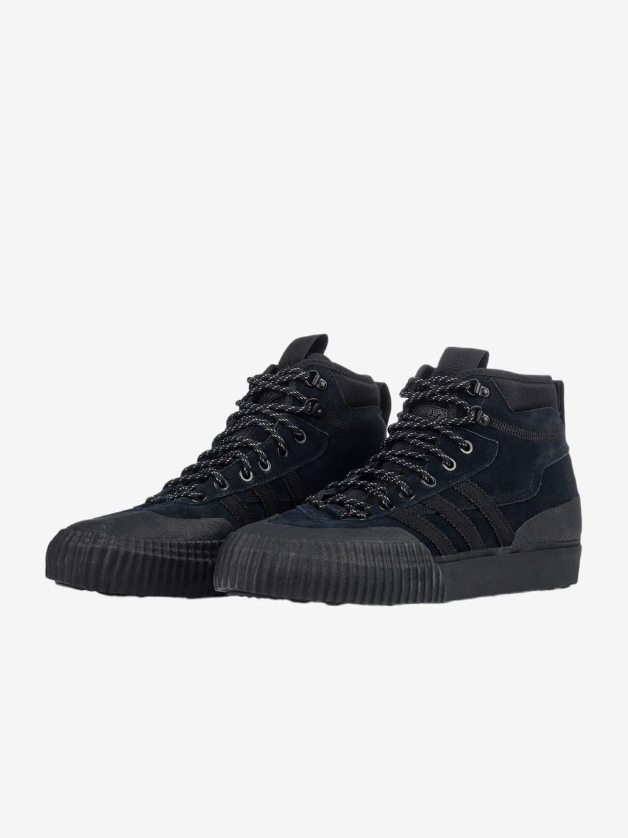 ADIDAS ORIGINALS — Akando ATR Boots Black/Black