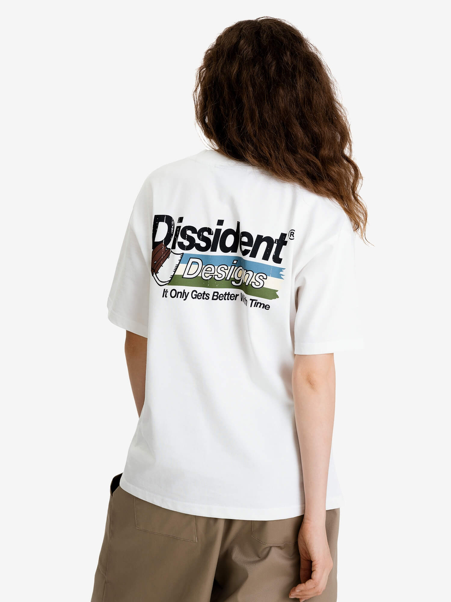 DISSIDENT — Футболка Print Works Tee in Milk