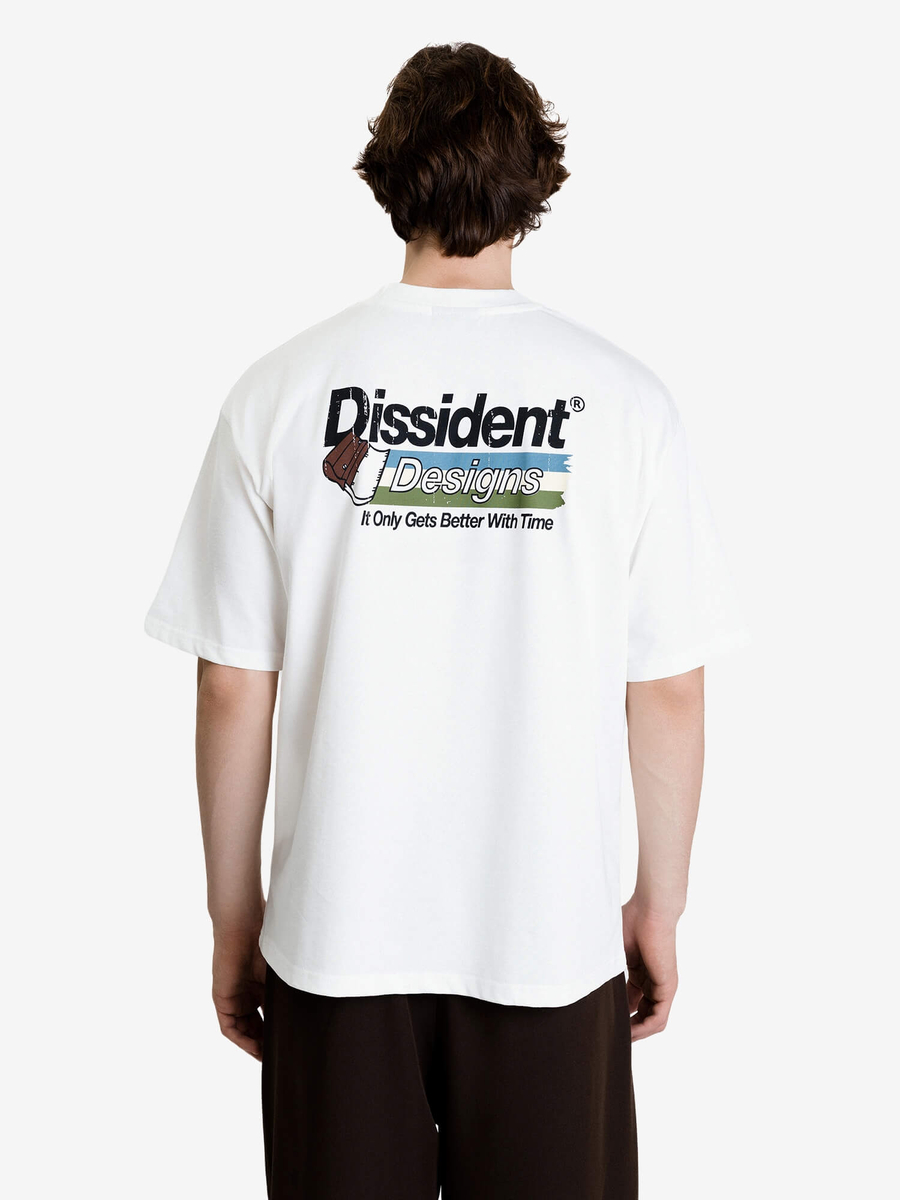 DISSIDENT — Футболка Print Works Tee in Milk