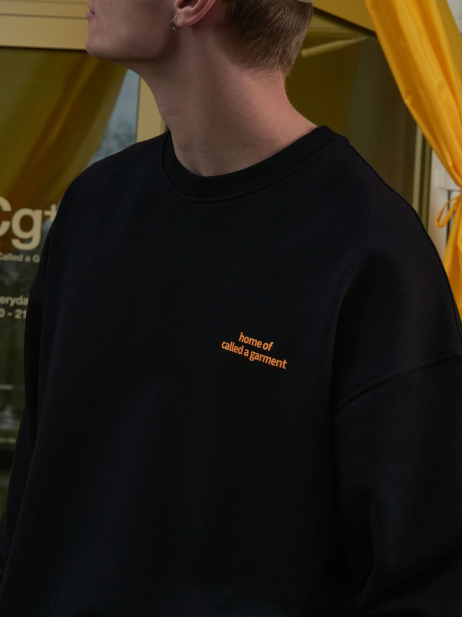 CALLED A GARMENT — Свитшот Headquarters Черный