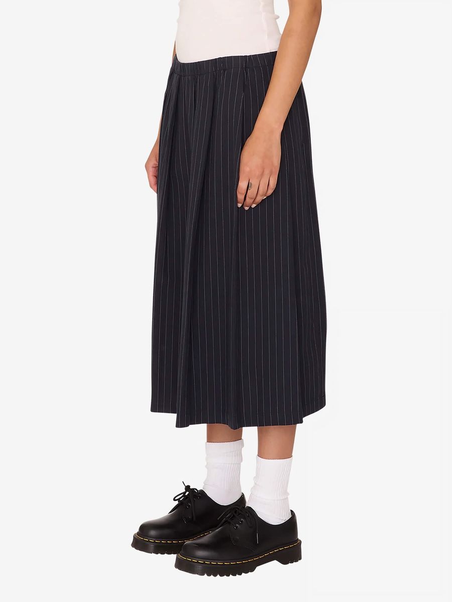 OBEY — Юбка W Madeline Plaeted Skirt Dark Navy Multi