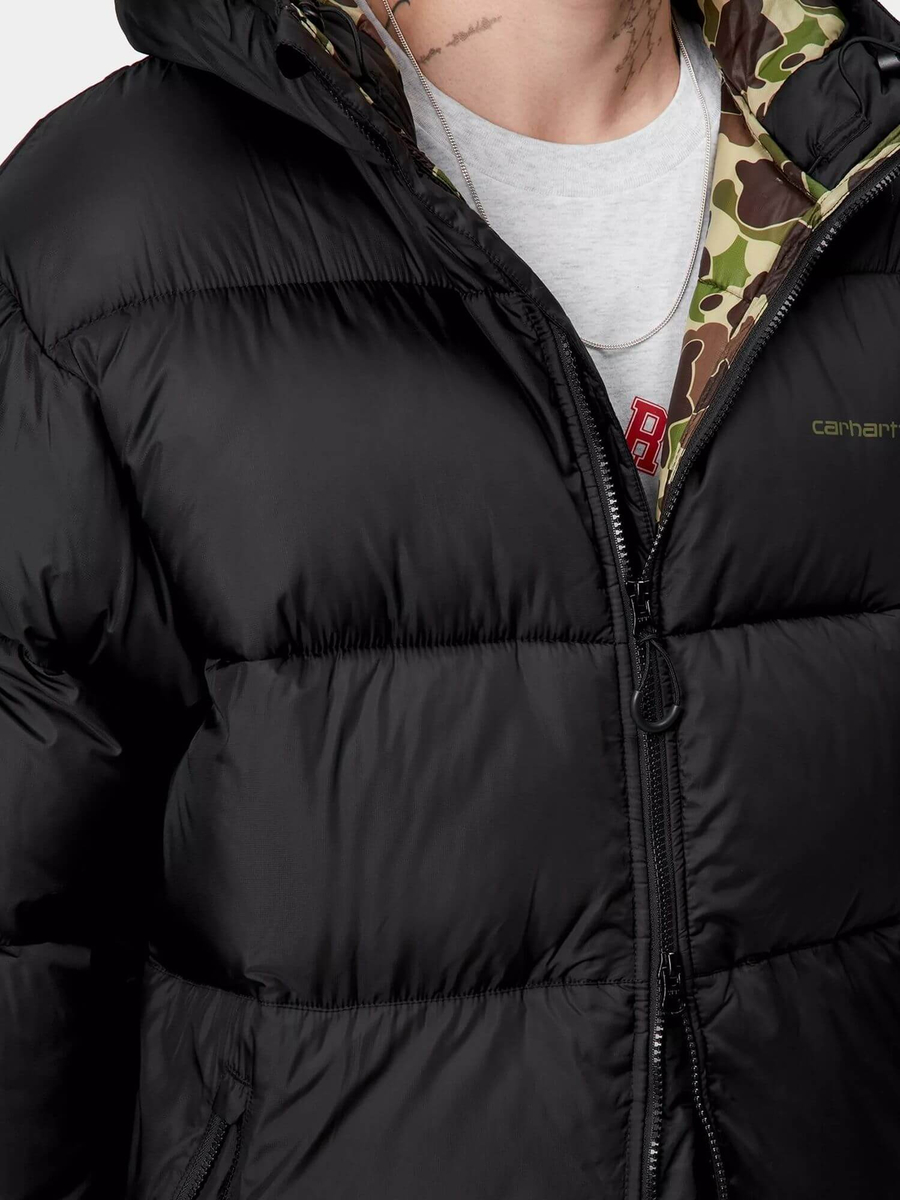 CARHARTT WIP — Куртка Toronto Puffer Black/Camo Duck Green