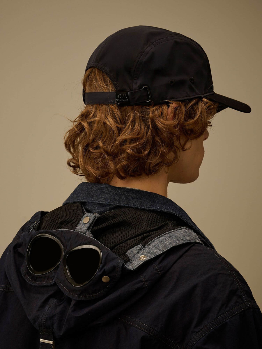 C.P. COMPANY — Кепка Chrome R Cap Black