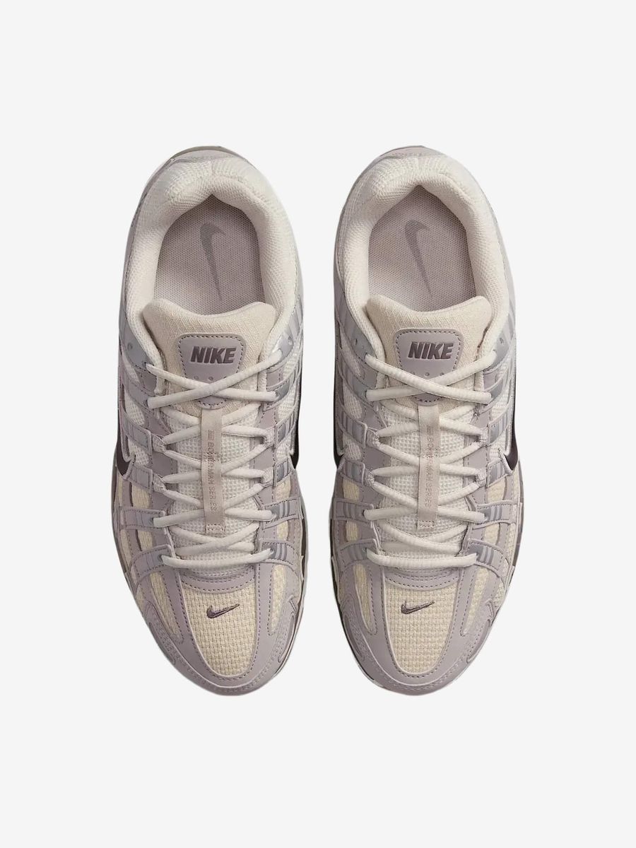NIKE — Кроссовки P6000 SE College Grey/Cave Stone/Brown
