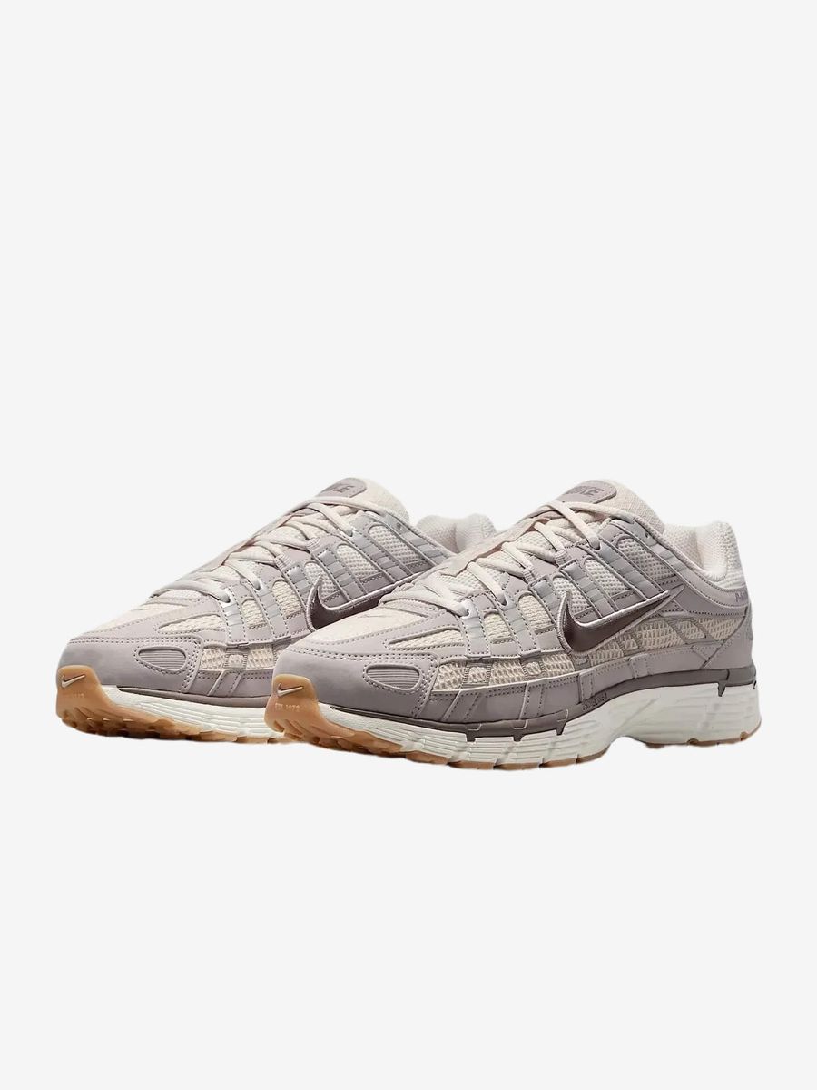 NIKE — Кроссовки P6000 SE College Grey/Cave Stone/Brown