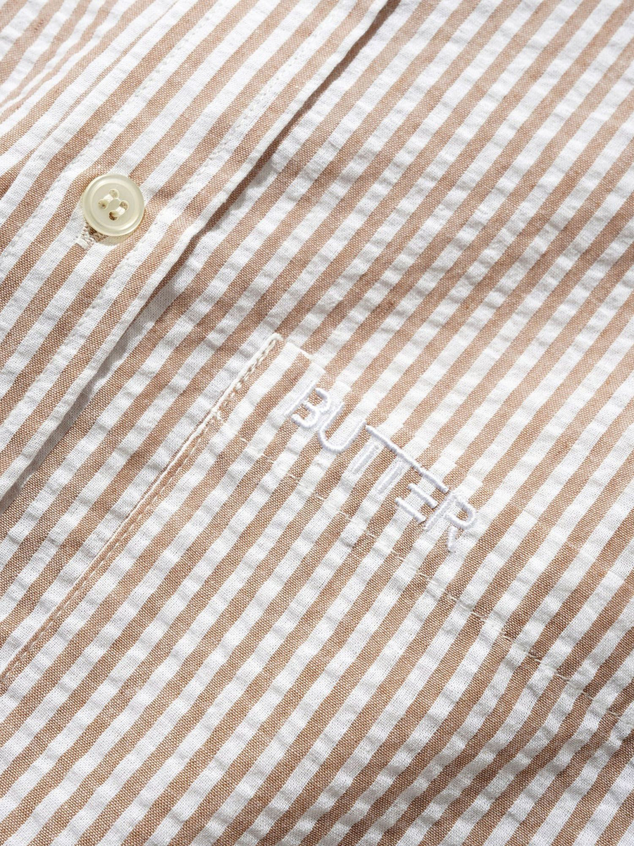 BUTTER GOODS — Рубашка Seersucker Striped Shirt Brown