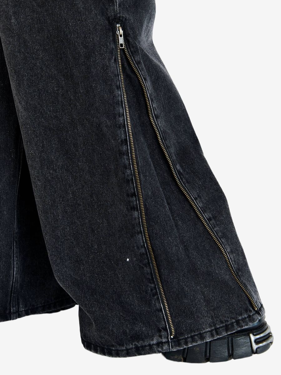 THE RAGGED PRIEST — Feral Zip Flares Charcoal