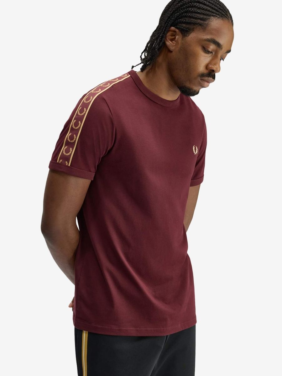 FRED PERRY — Футболка Contrast Tape Ringer Oxblood