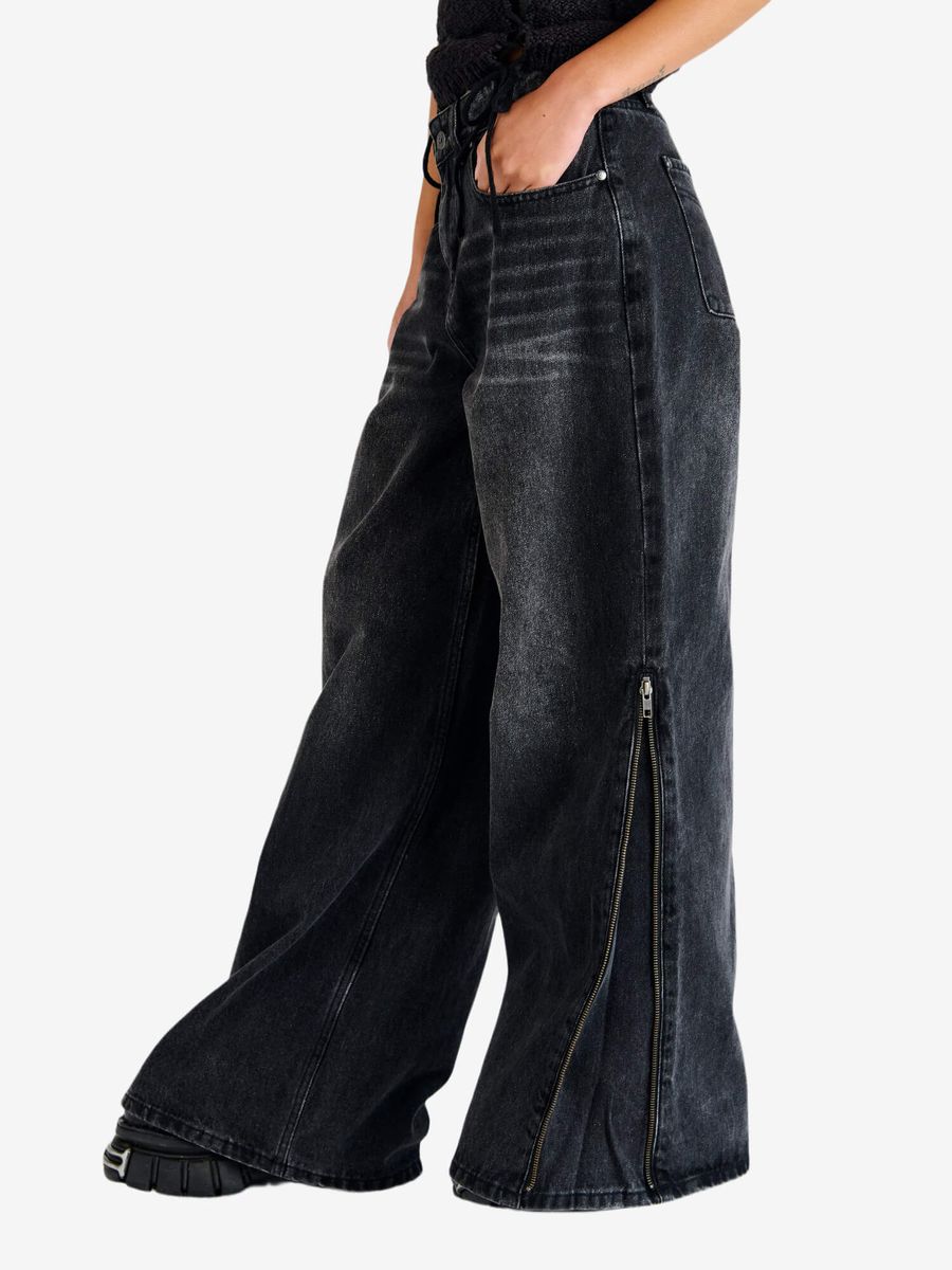 THE RAGGED PRIEST — Feral Zip Flares Charcoal