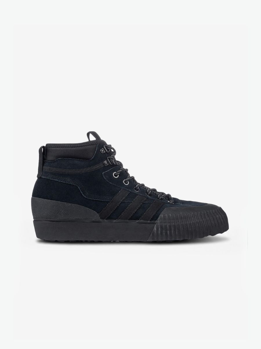 ADIDAS ORIGINALS — Akando ATR Boots Black/Black