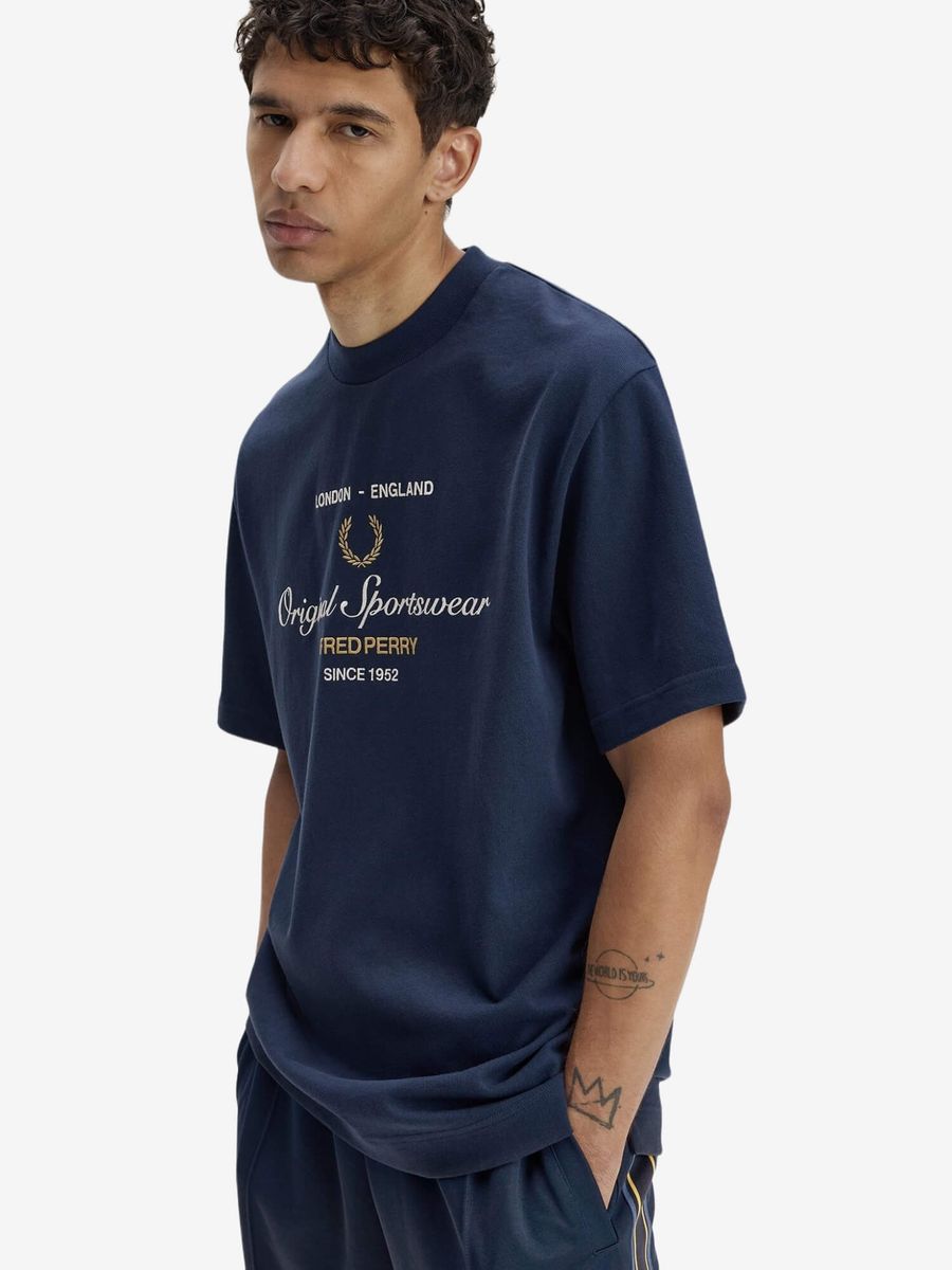 FRED PERRY — Футболка Original Sportwear Tee Navy