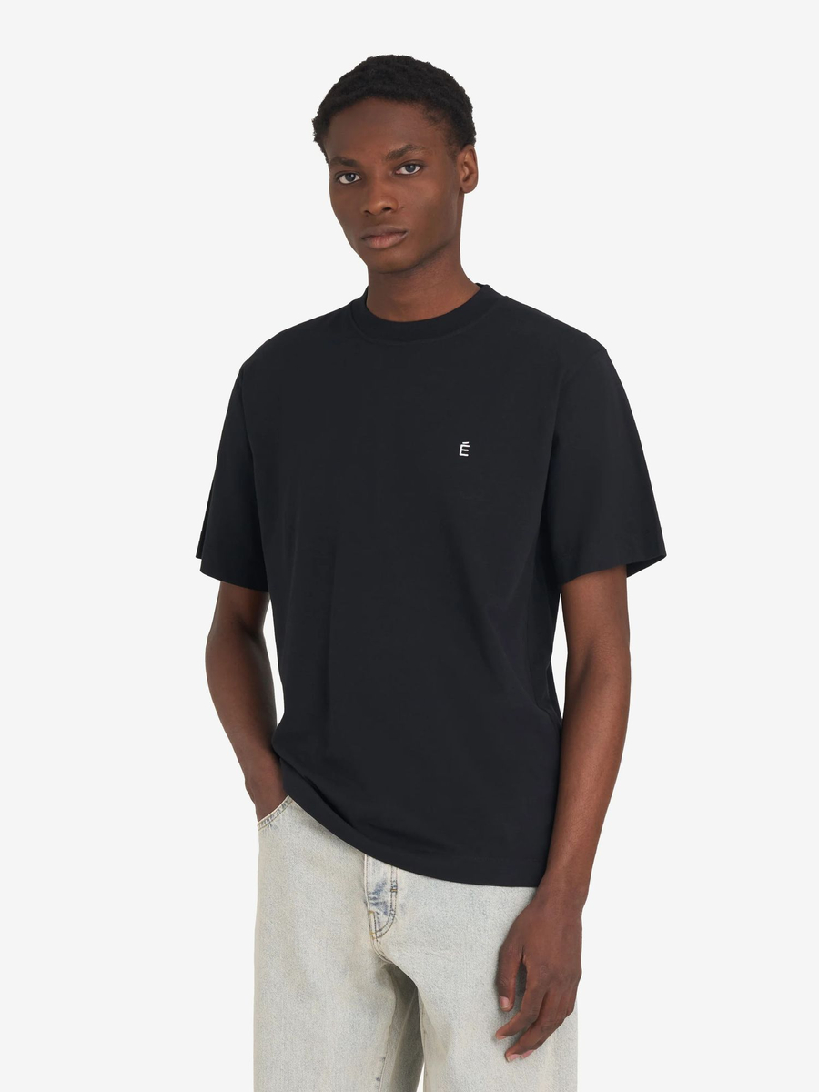 ÉTUDES STUDIO — Футболка Regular T-Shirt É Black