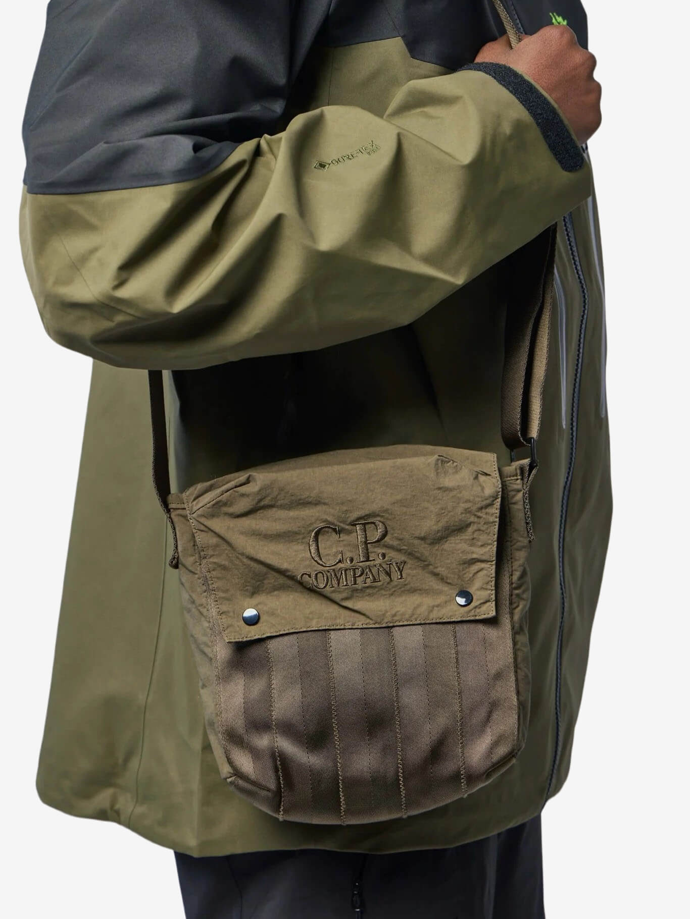 C.P. COMPANY — Сумка Plain Paper Touch Mixed Shoulder Bag Ivy Green