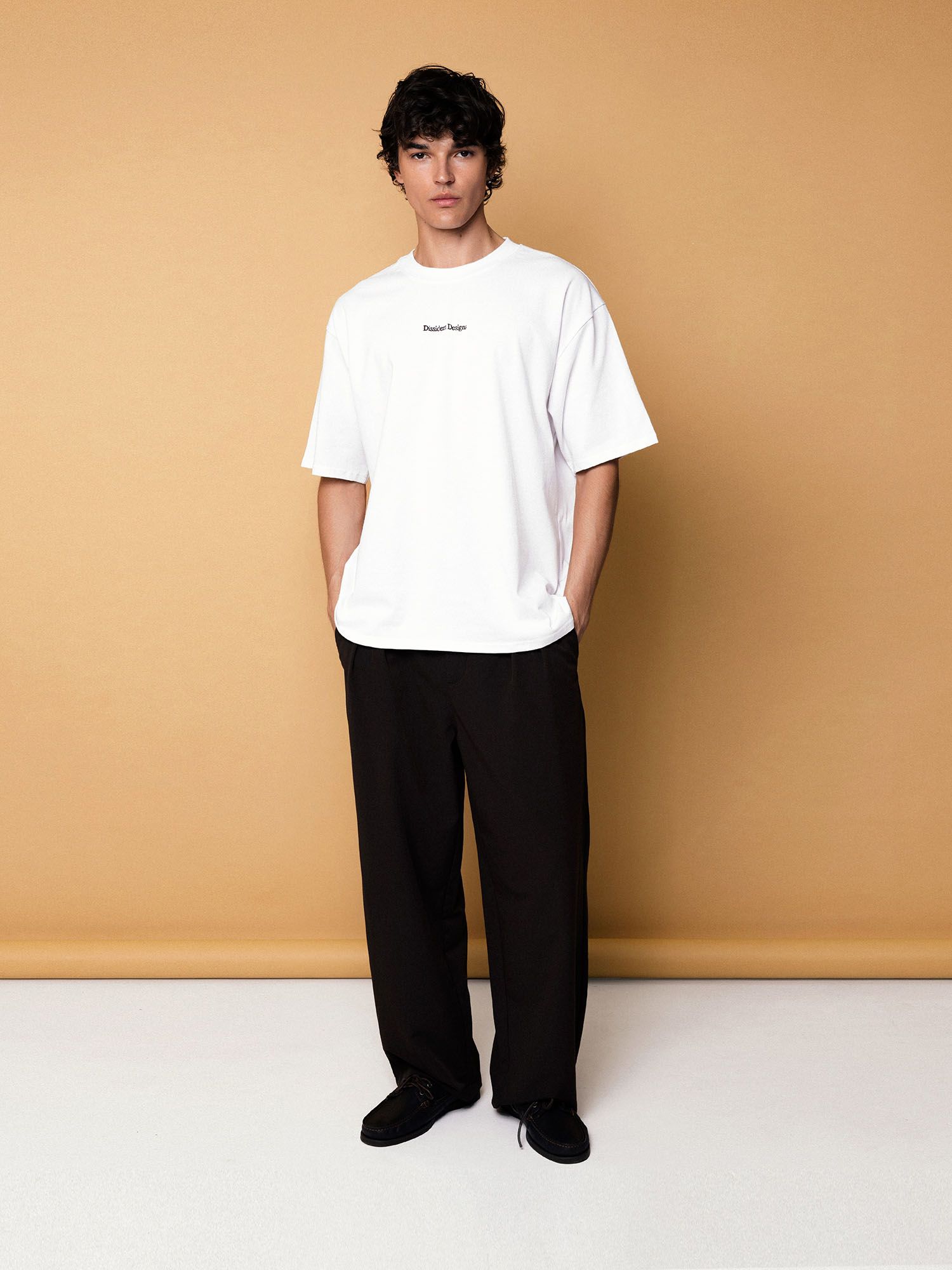 DISSIDENT — Футболка DD Logo Tee in White