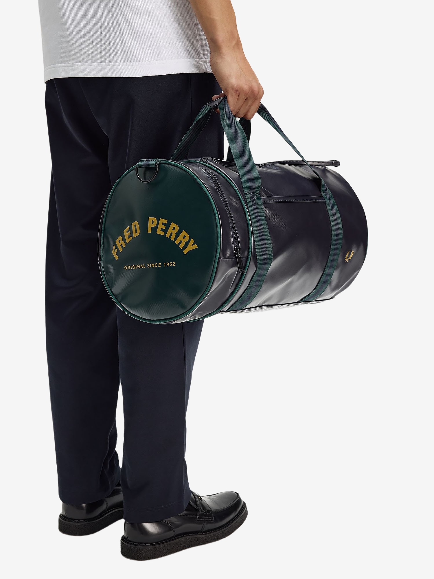 FRED PERRY — Сумка Classic Barrel Bag Navy/Grassroots