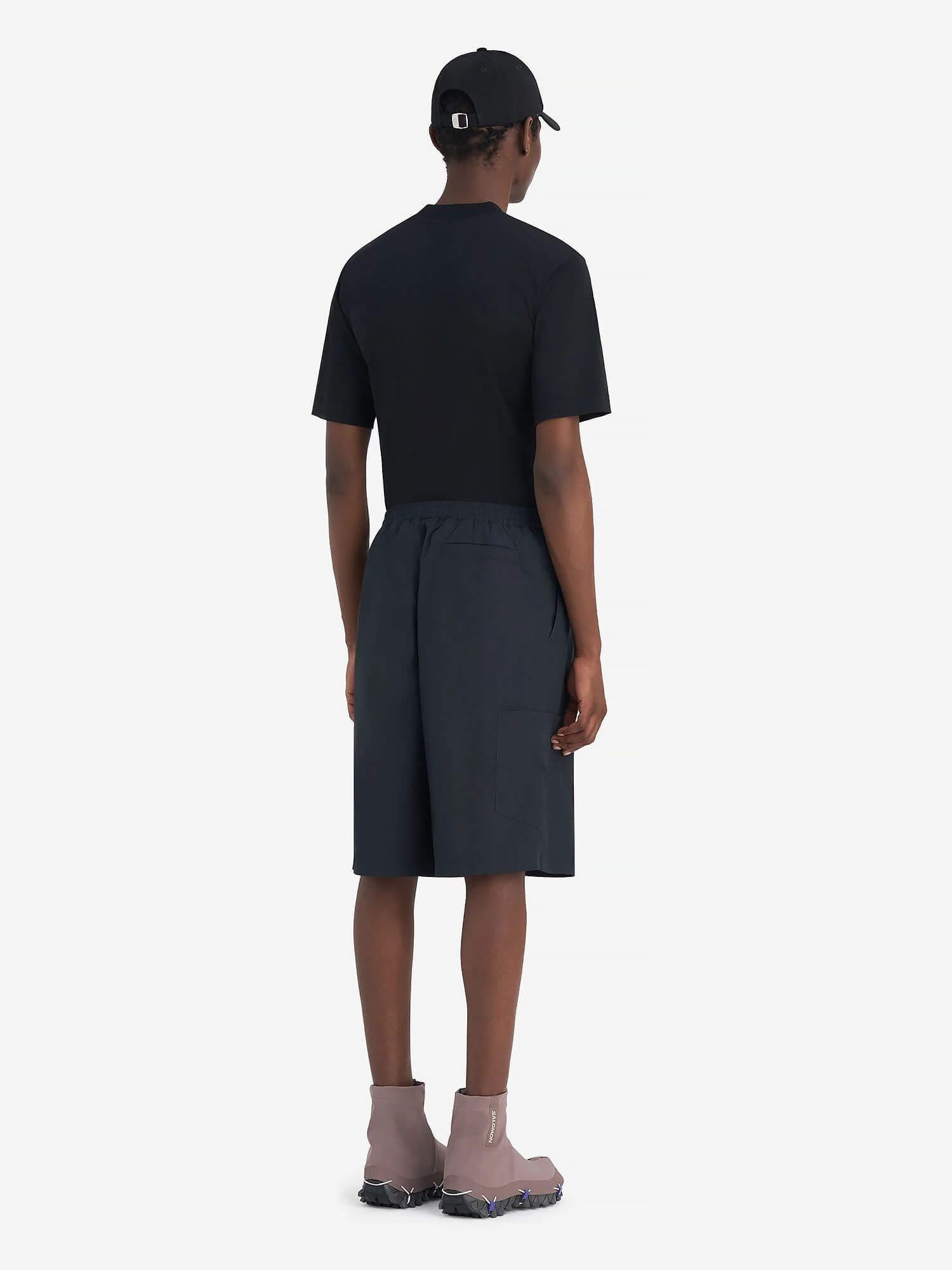 ÉTUDES STUDIO — Шорты Comfort Shorts Black