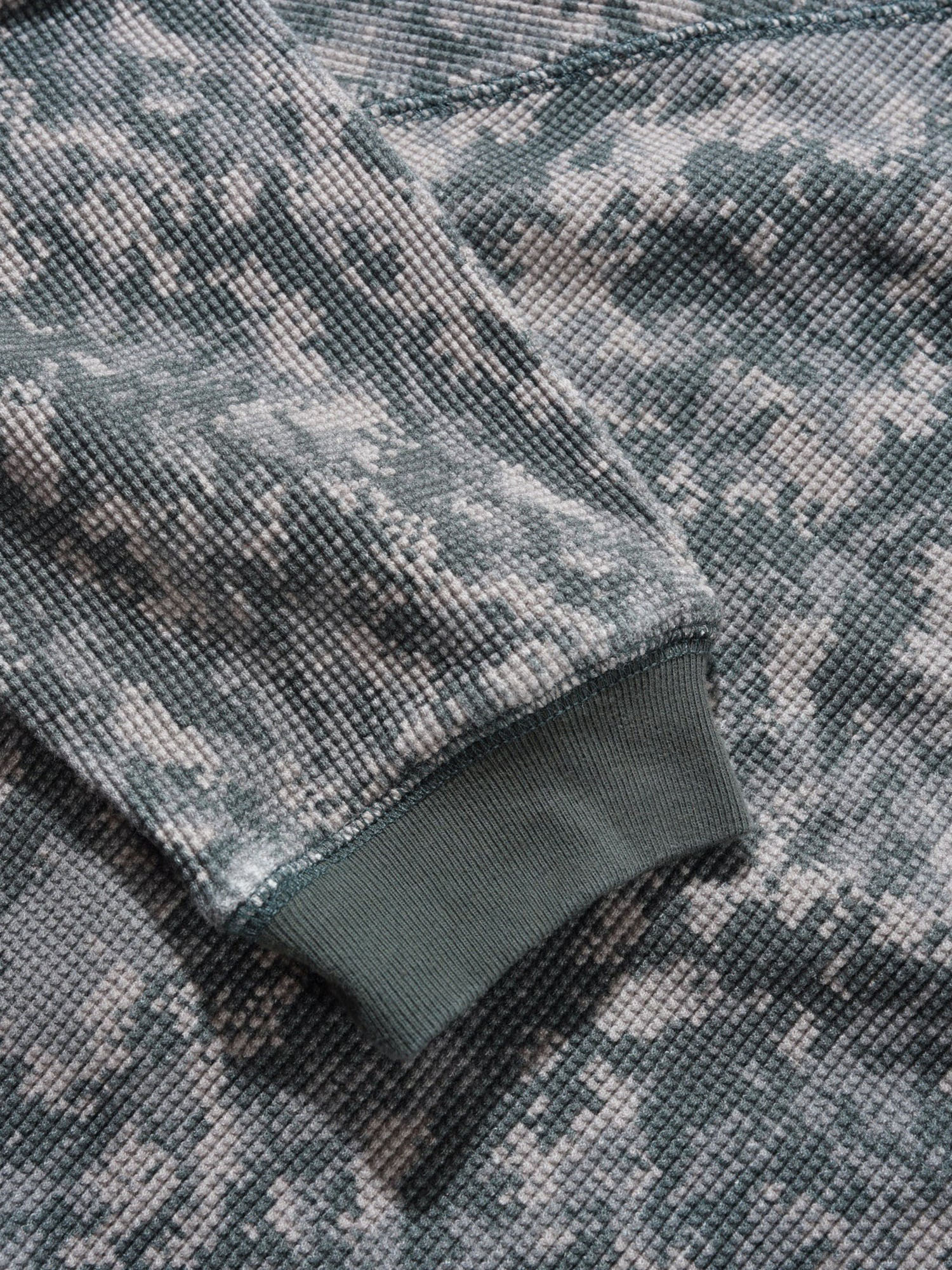 BUTTER GOODS — Лонгслив Waffle L/S Top Digital Camo