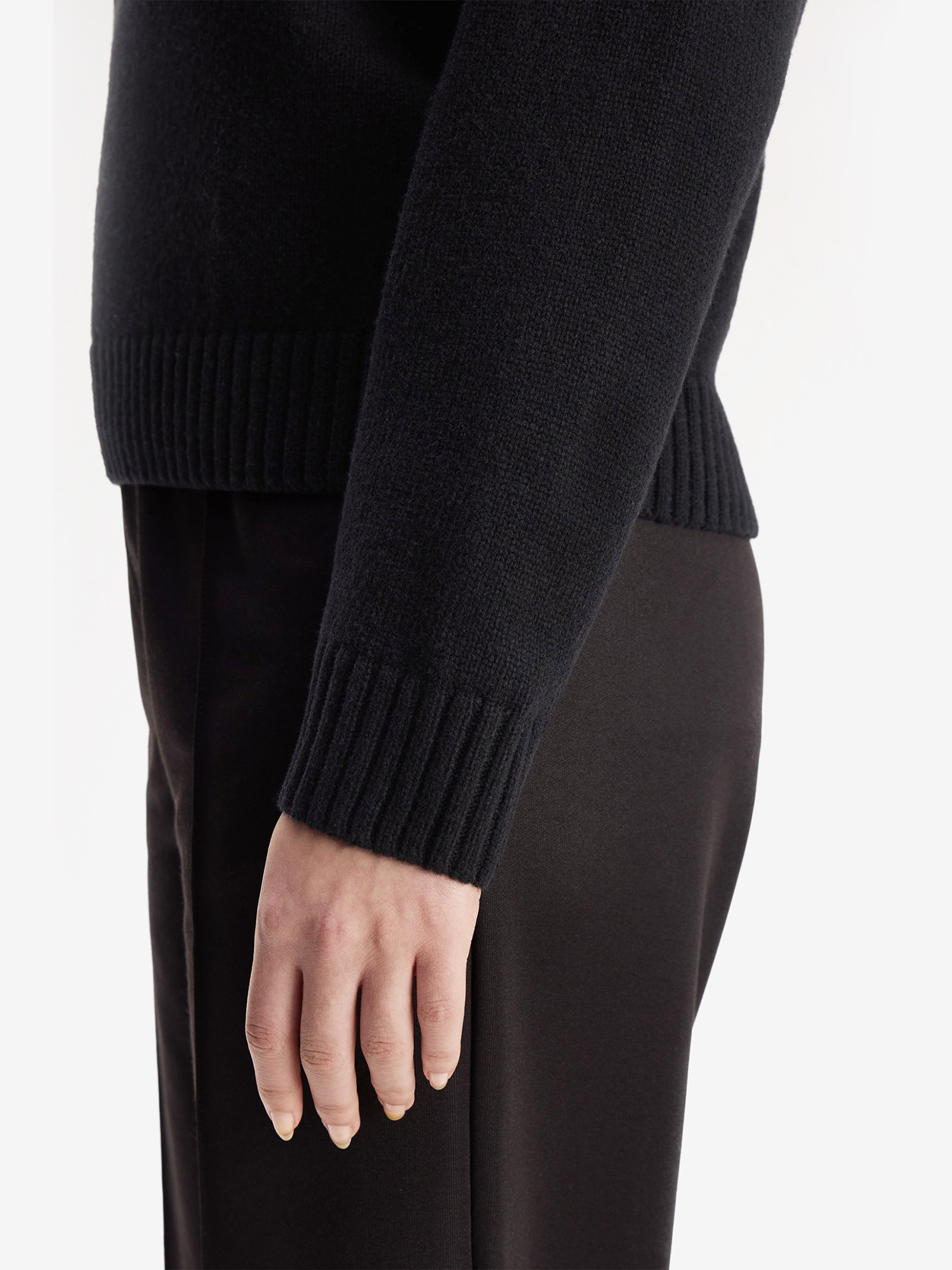 FRED PERRY — Свитер W Half Zip Jumper Black