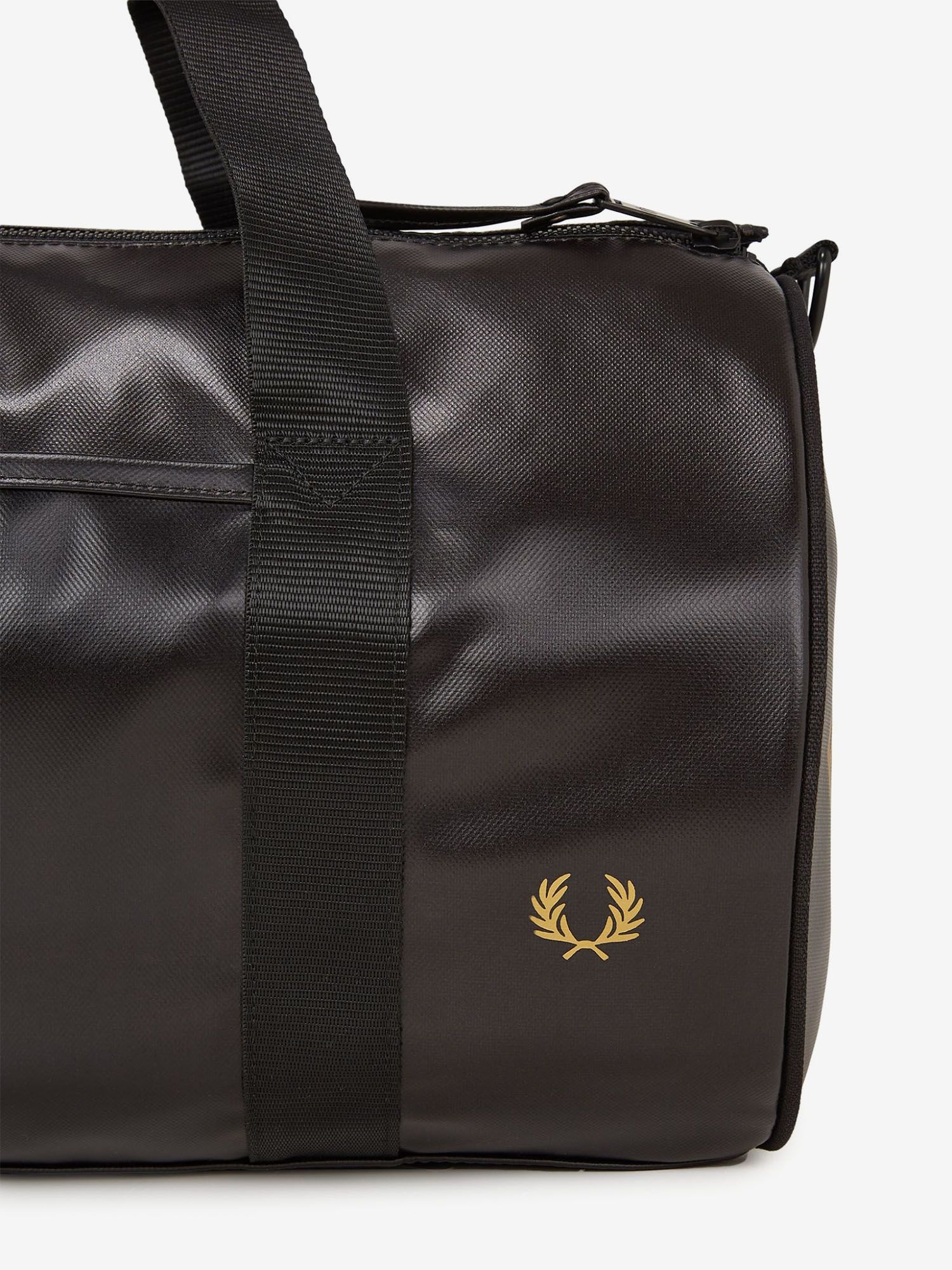FRED PERRY — Сумка Tonal Barrel Bag Black/Gold