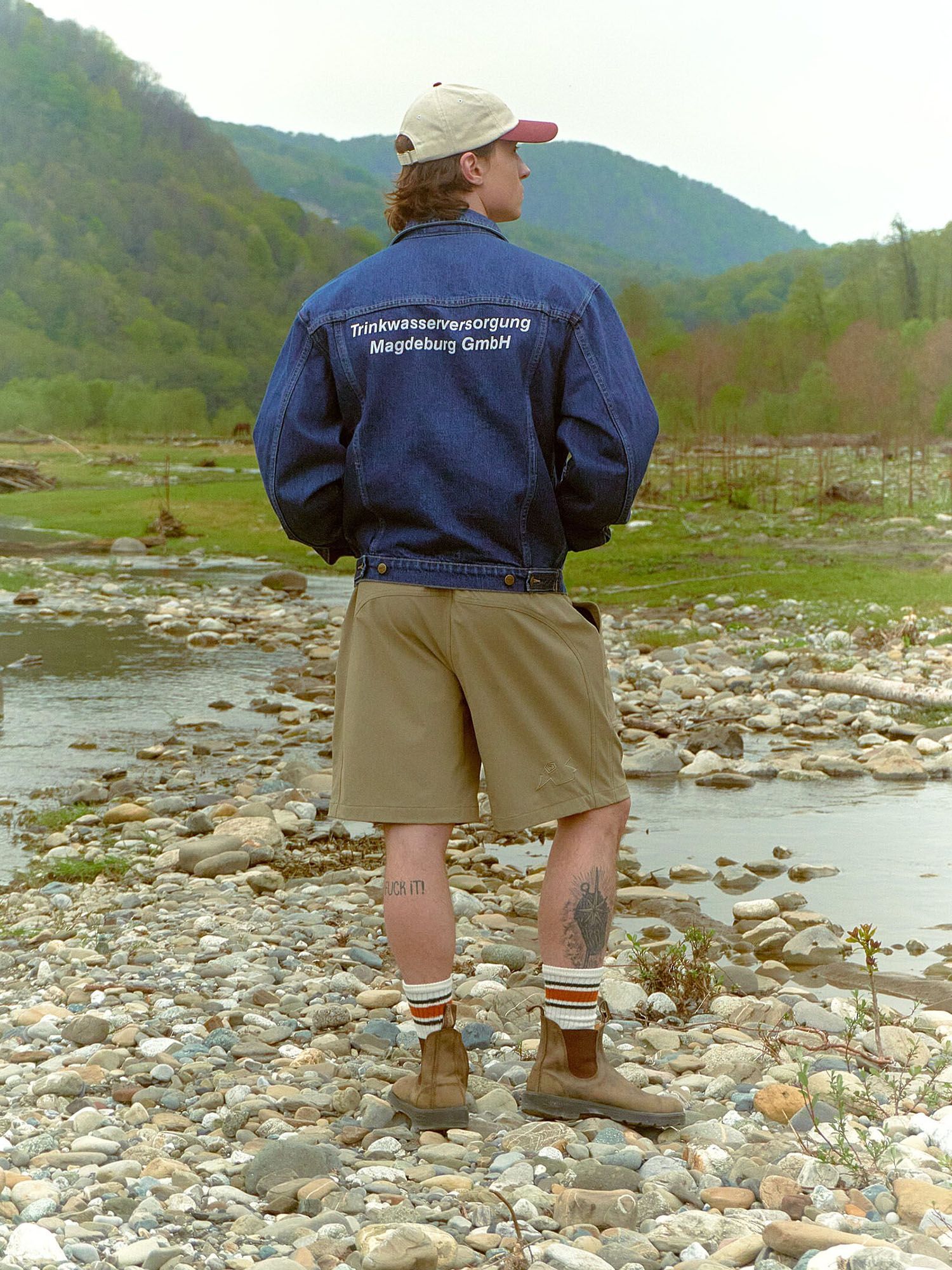 CALLED A GARMENT — Шорты Hikercore Белый Песок