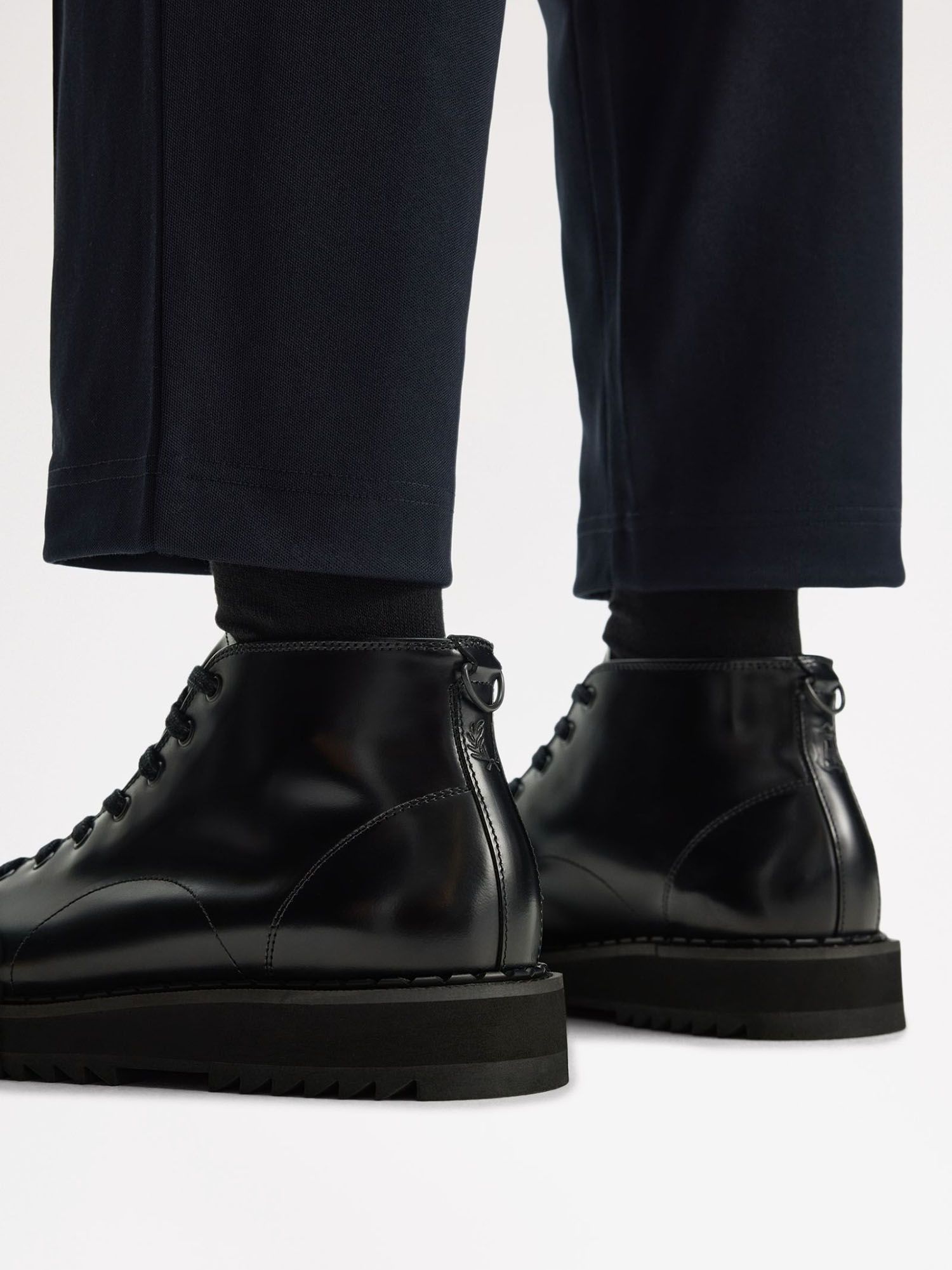 FRED PERRY — Ботинки George Cox Leather Monkey Boot Black