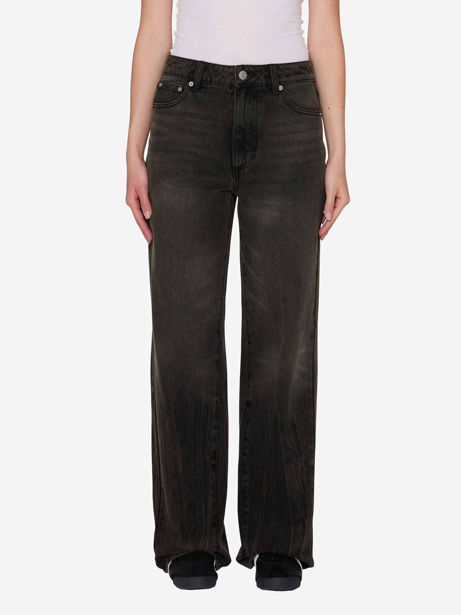 OBEY — Джинсы W Elara 5 Pocket Denim Oil Stained Wash
