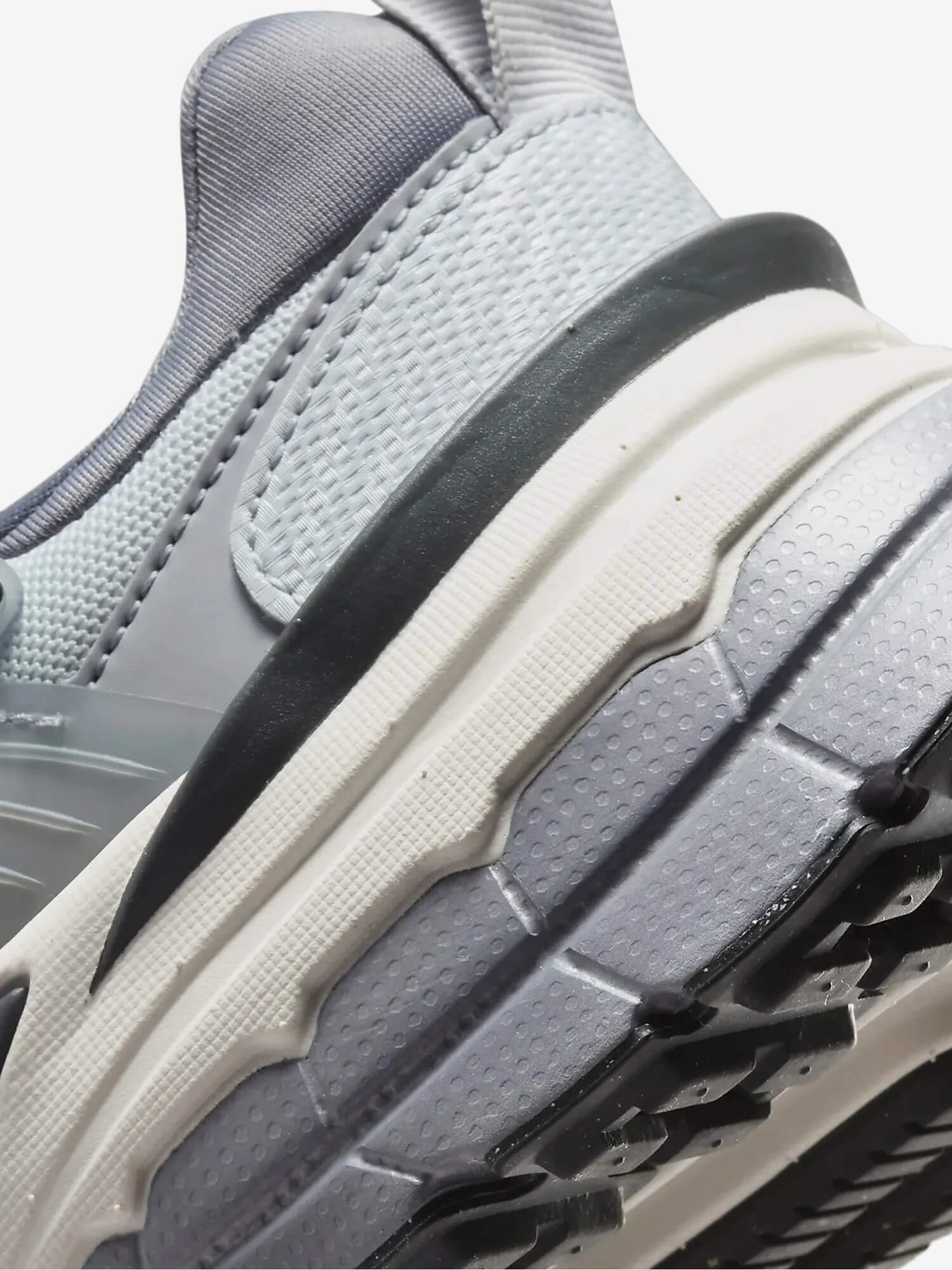 NIKE — Кроссовки V2K RUN Pure Platinum/Wolf Gray