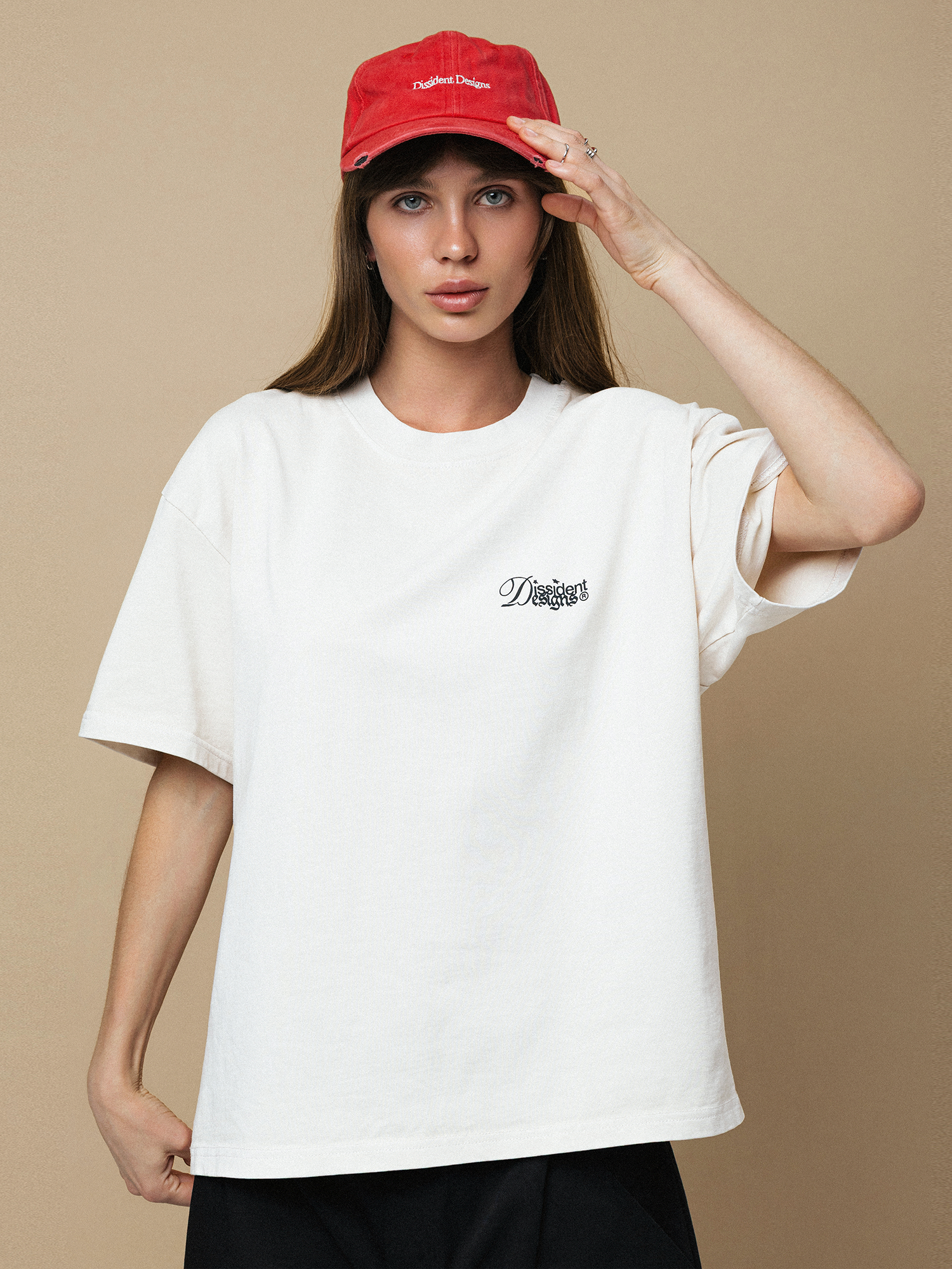 DISSIDENT — Футболка Orientierung Dyed Tee in Champagne