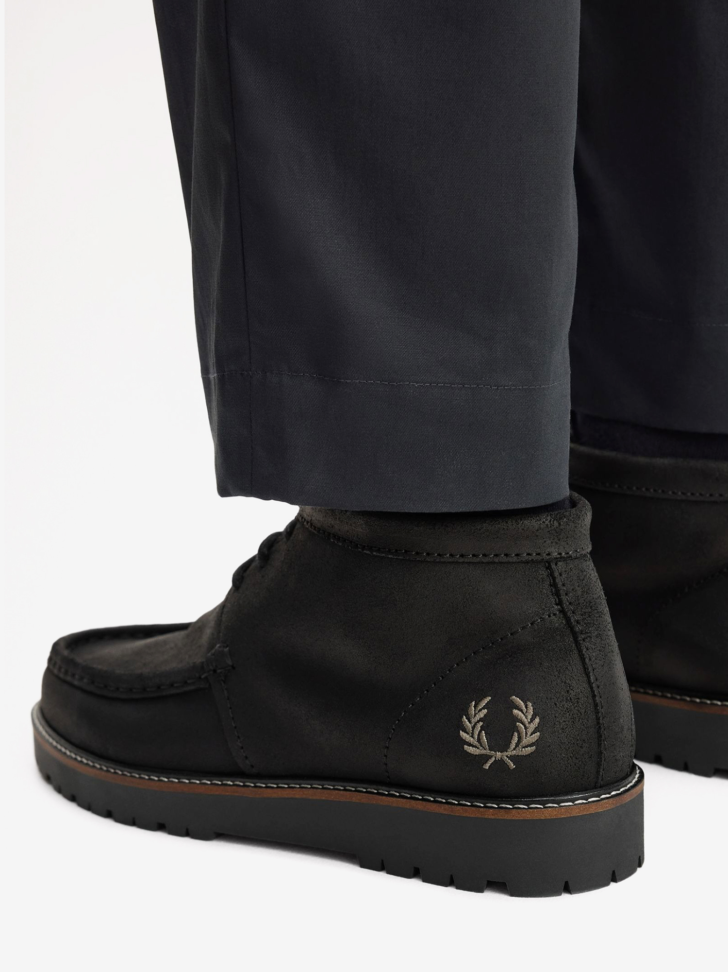 FRED PERRY — Ботинки Waxed Suede Kenny Boot Black
