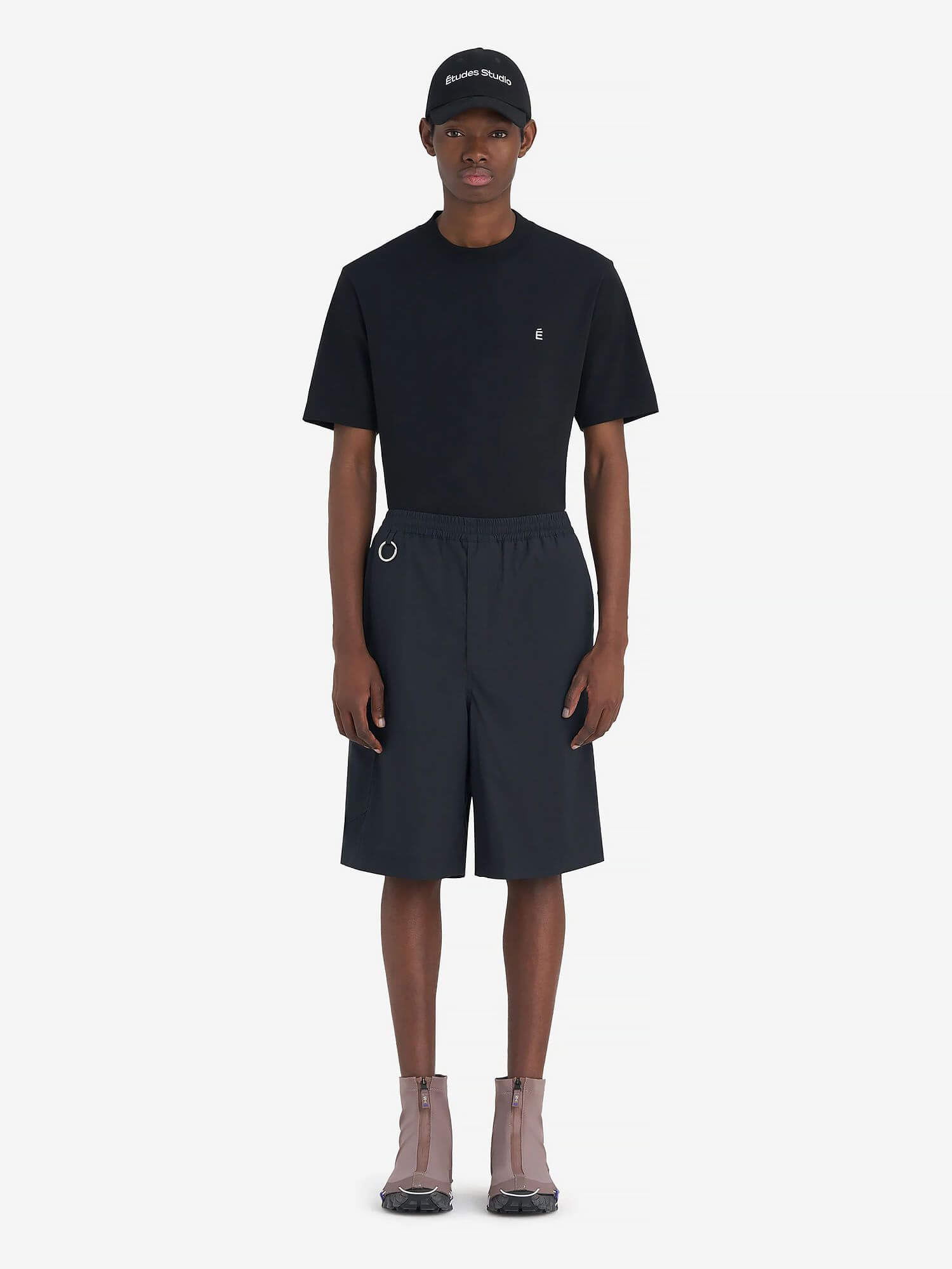 ÉTUDES STUDIO — Шорты Comfort Shorts Black